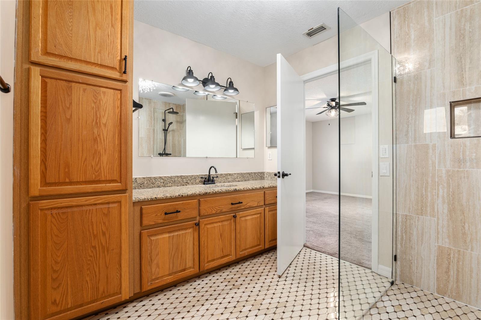Image 11 of 27 For 17764 95th Court