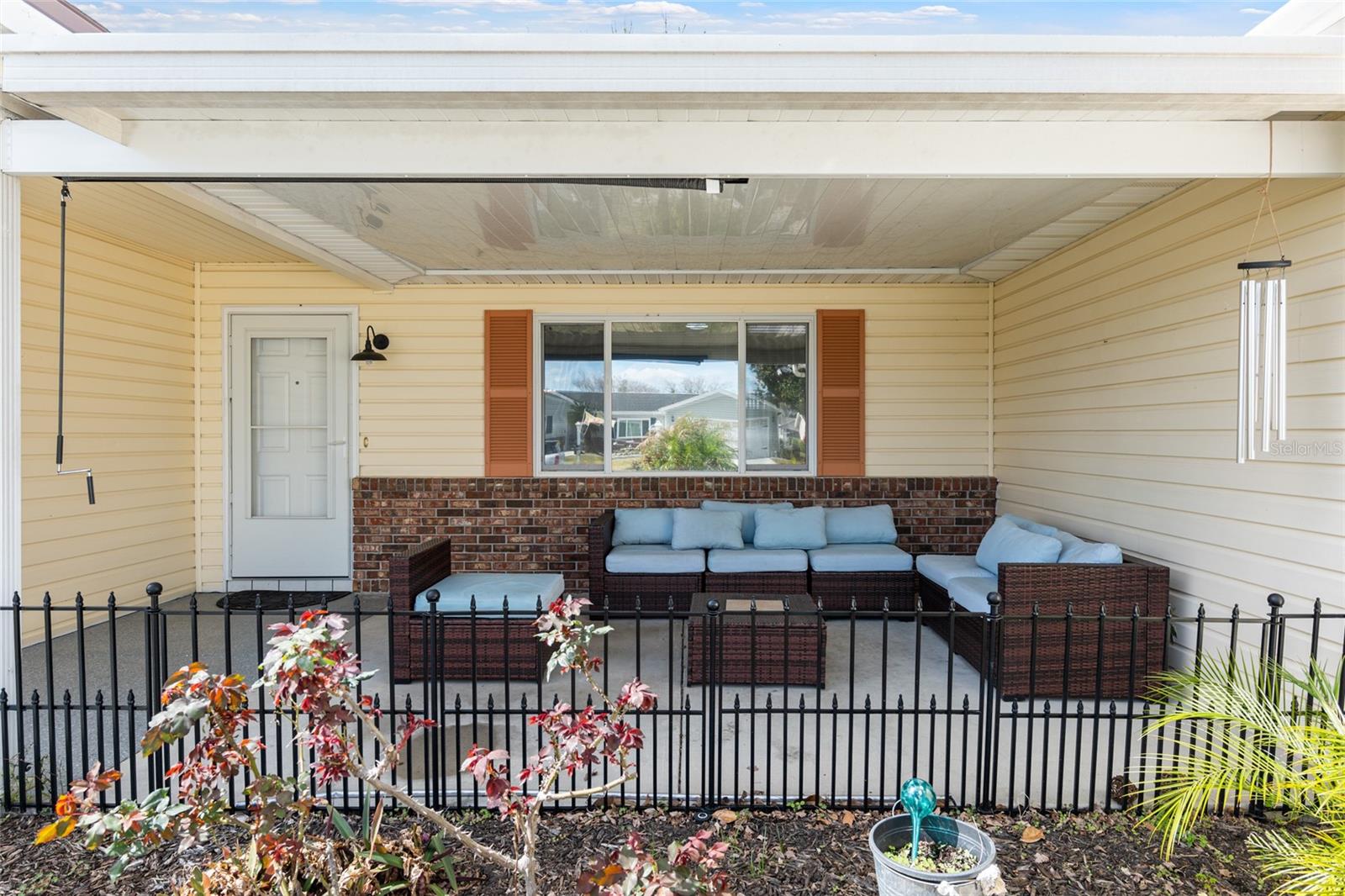 Image 3 of 27 For 17764 95th Court