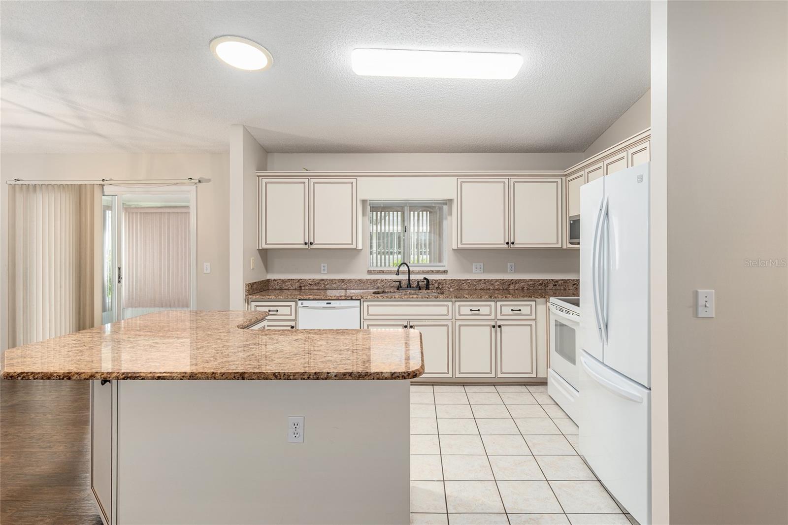 Image 8 of 27 For 17764 95th Court
