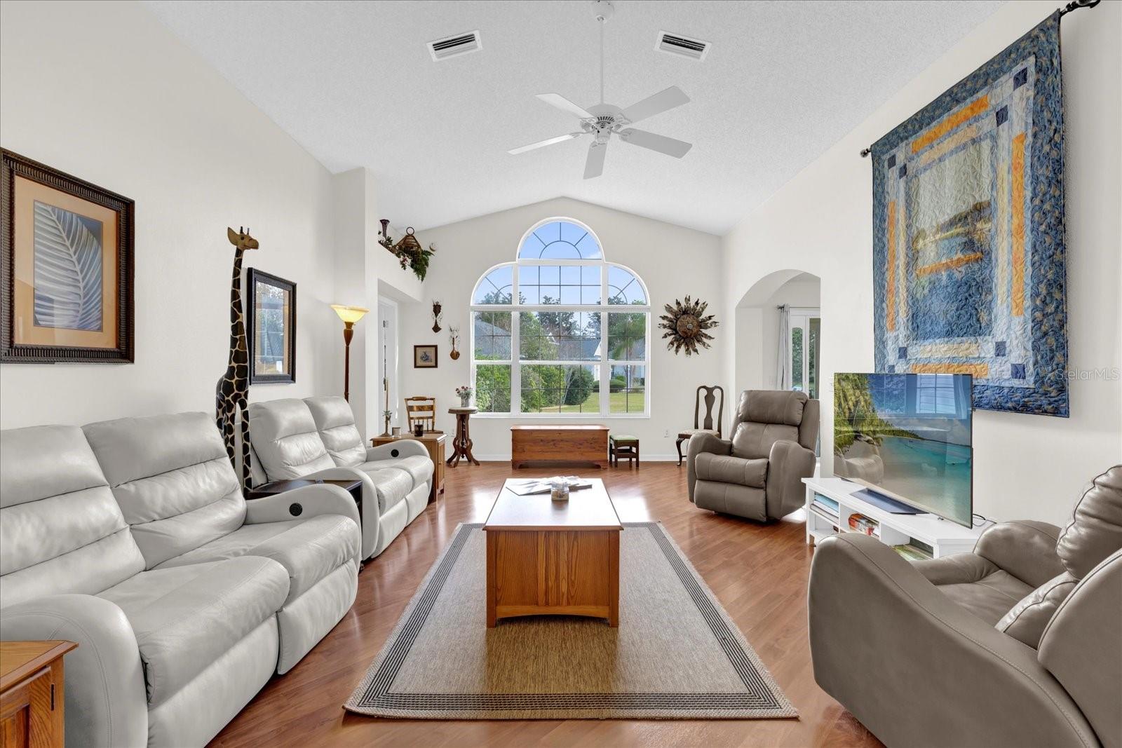 Image 5 of 24 For 1273 Oak Forest Drive