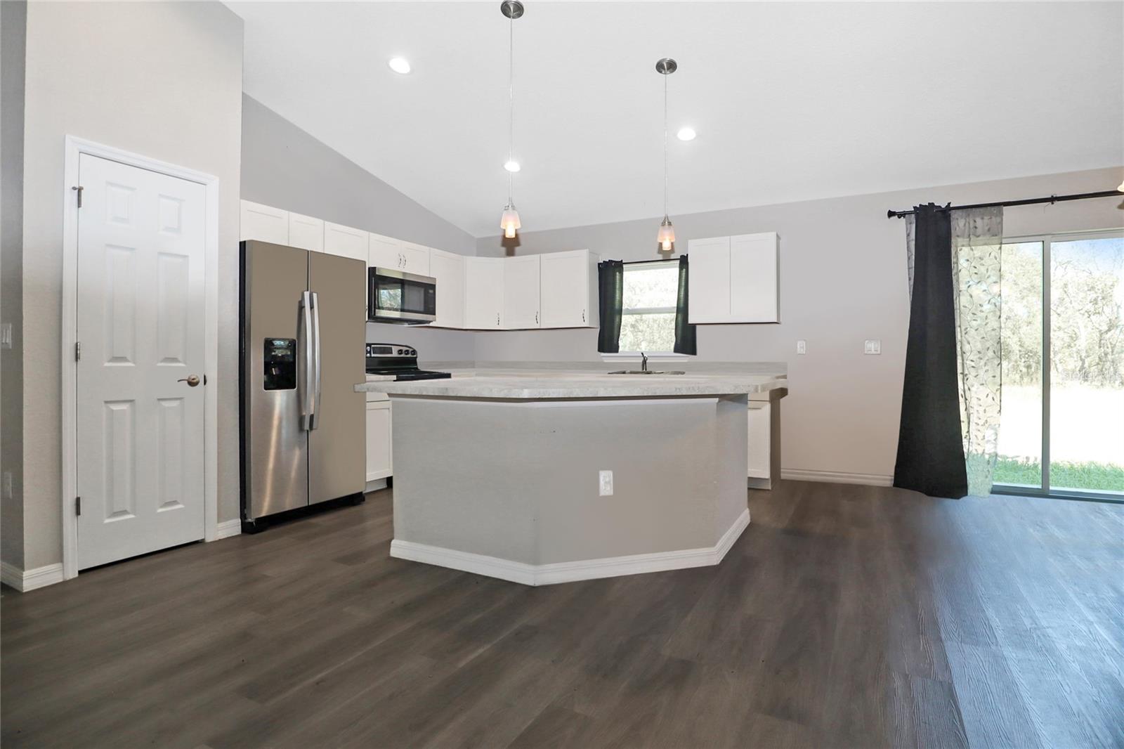 Image 2 of 11 For 22325 Nectarine Lane
