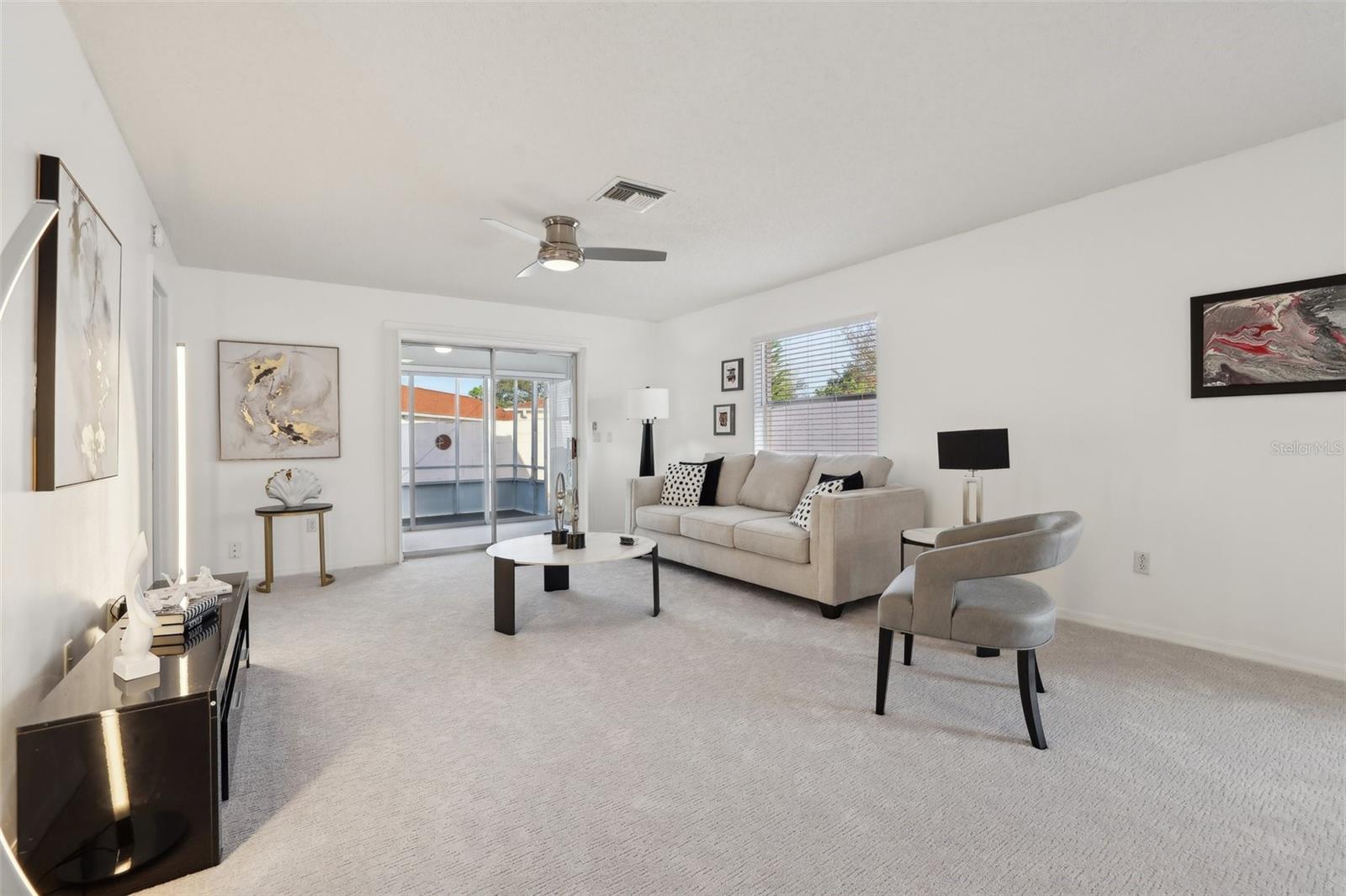 Image 11 of 42 For 731 Hernandez Drive