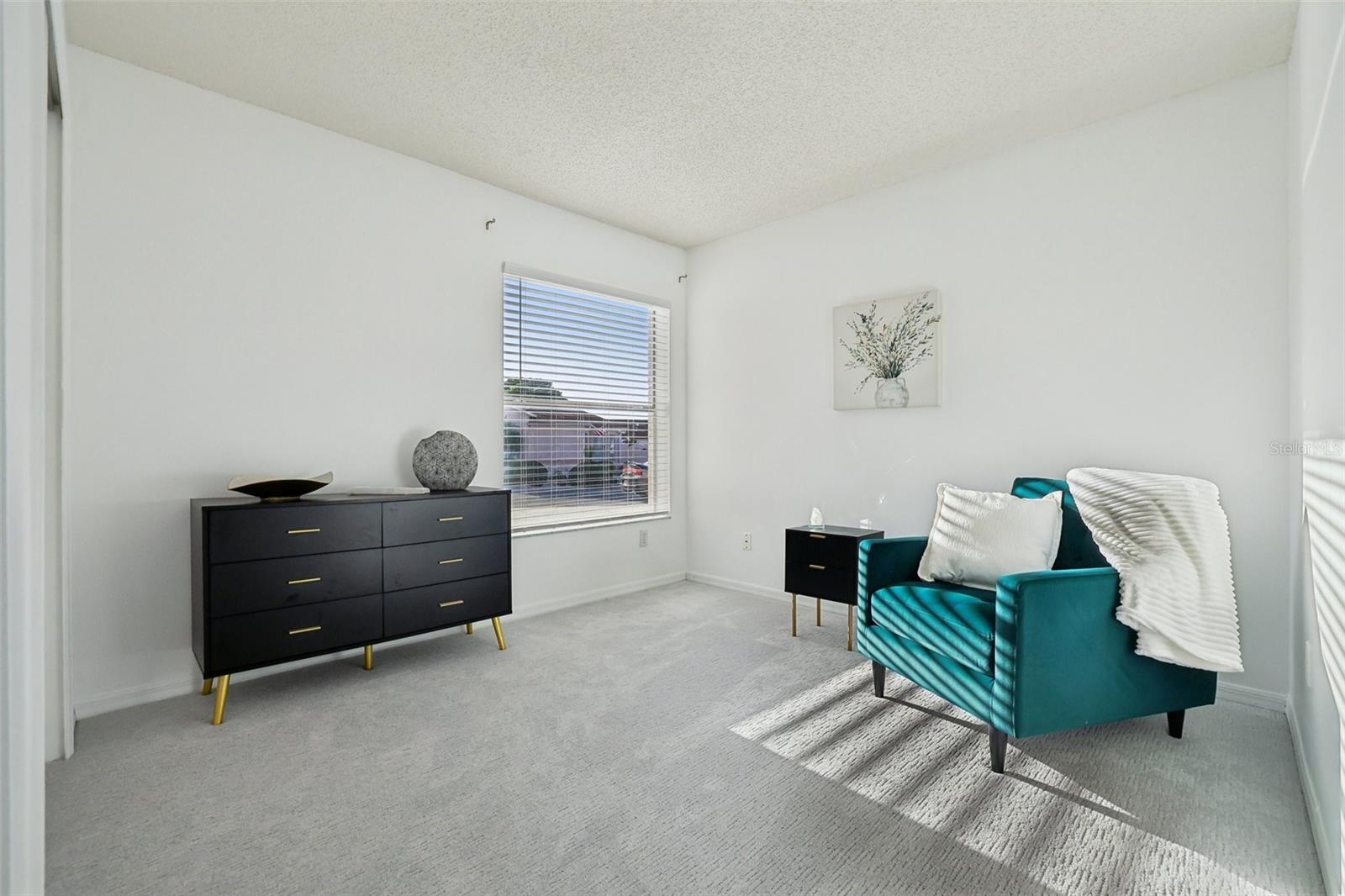 Image 16 of 42 For 731 Hernandez Drive