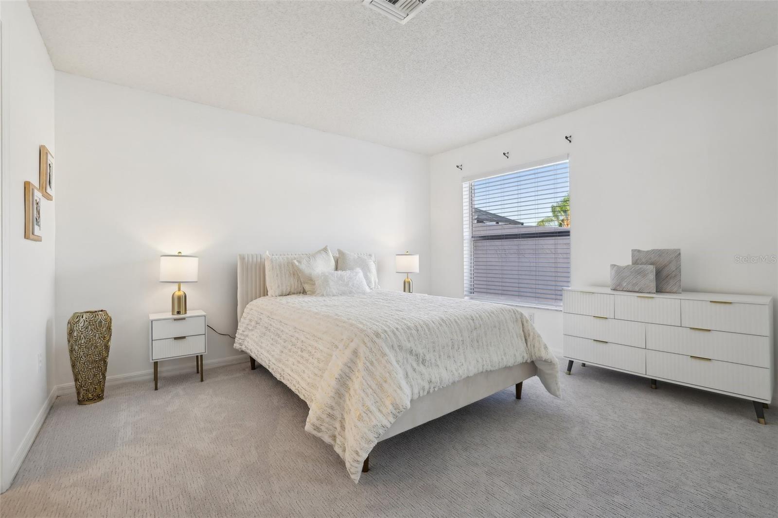Image 29 of 42 For 731 Hernandez Drive