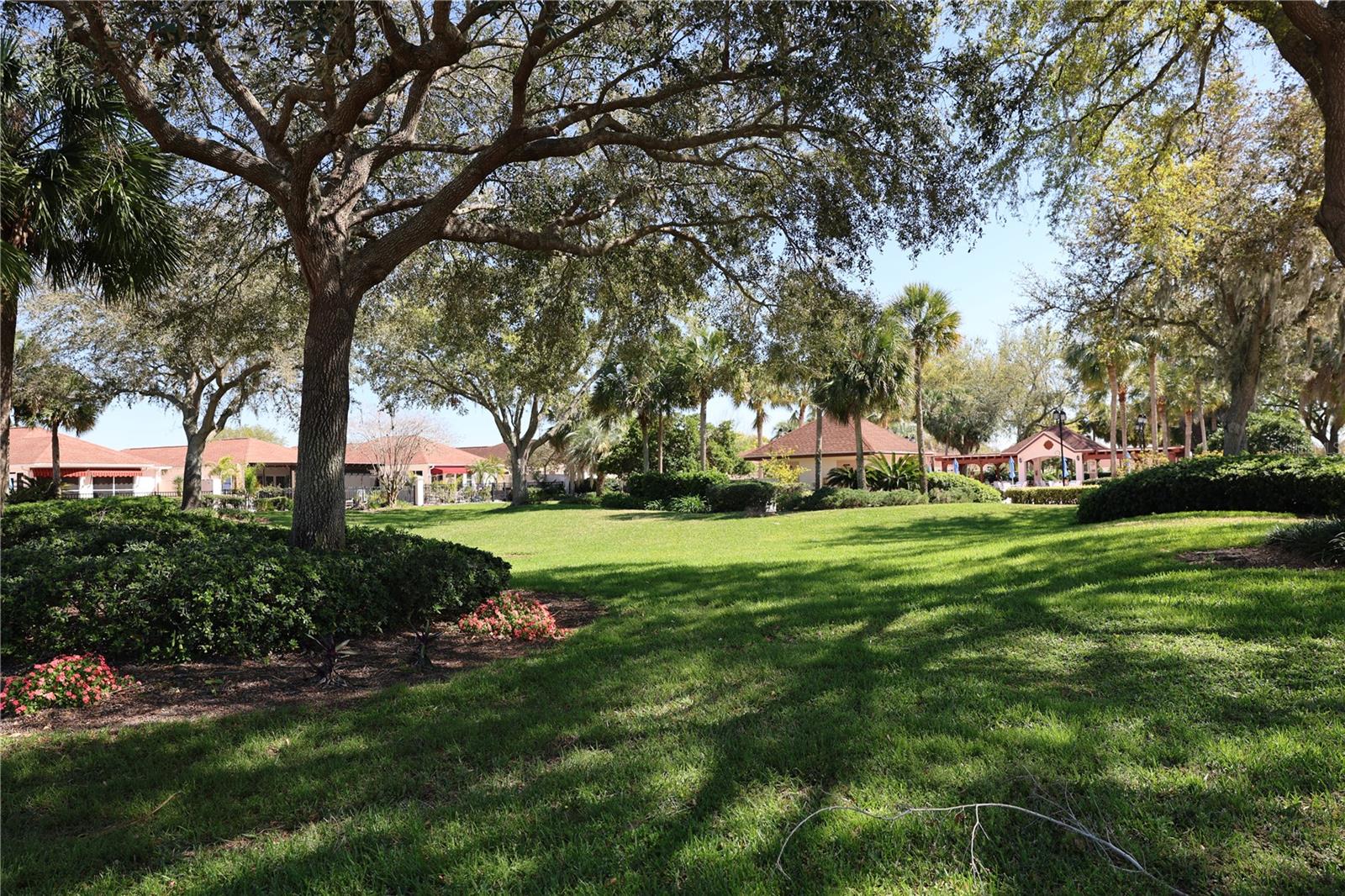 Image 37 of 42 For 731 Hernandez Drive