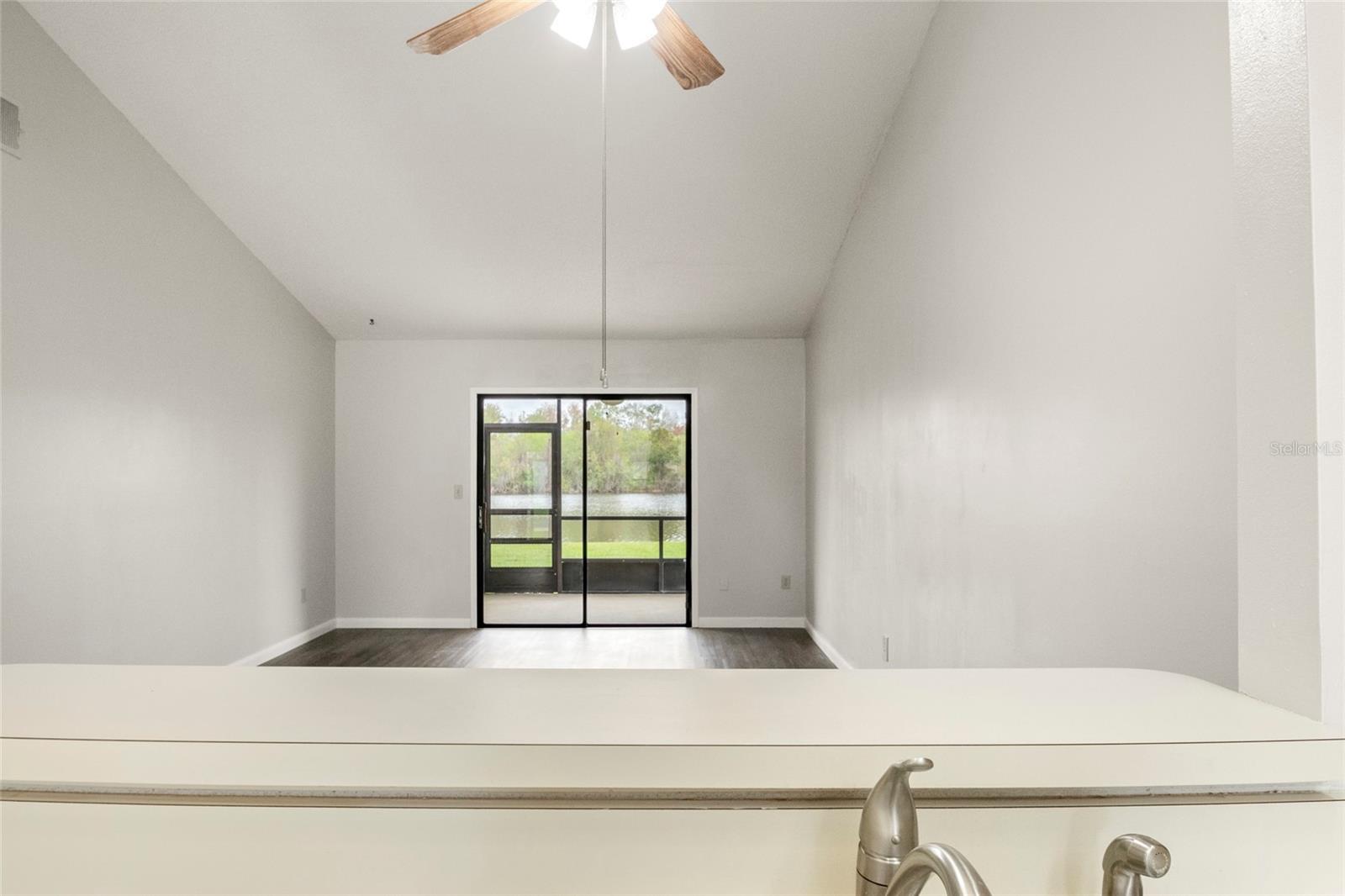 Image 13 of 36 For 123 Dresdan Court