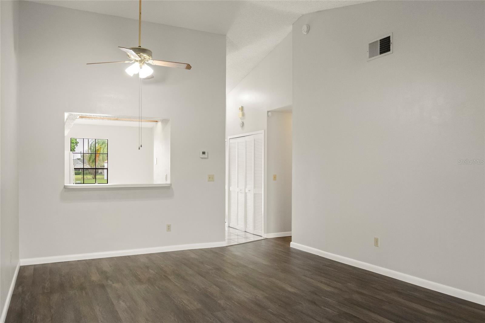 Image 8 of 36 For 123 Dresdan Court