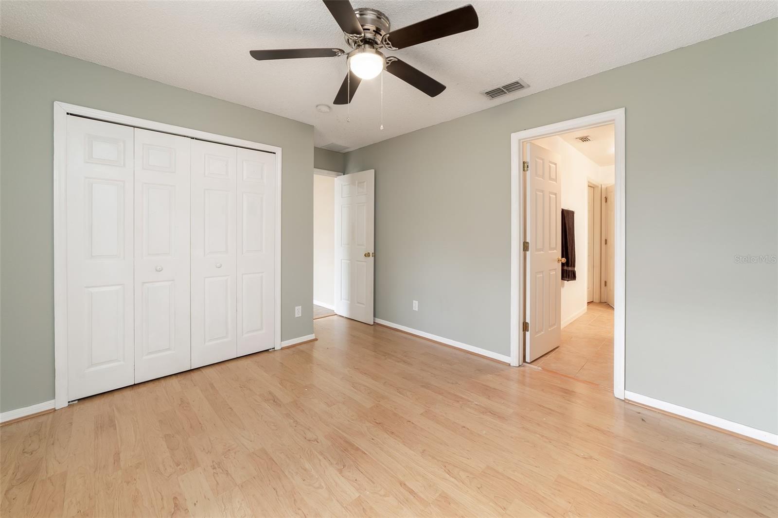 Image 19 of 31 For 2256 Lake Pointe Circle