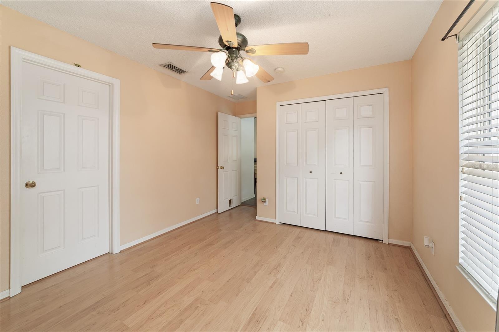 Image 20 of 31 For 2256 Lake Pointe Circle