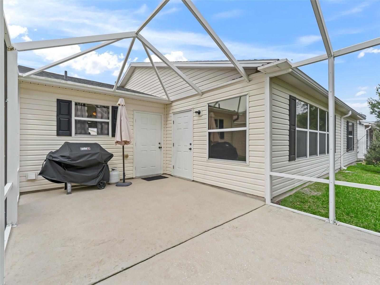 Image 28 of 35 For 893 Halstead Terrace