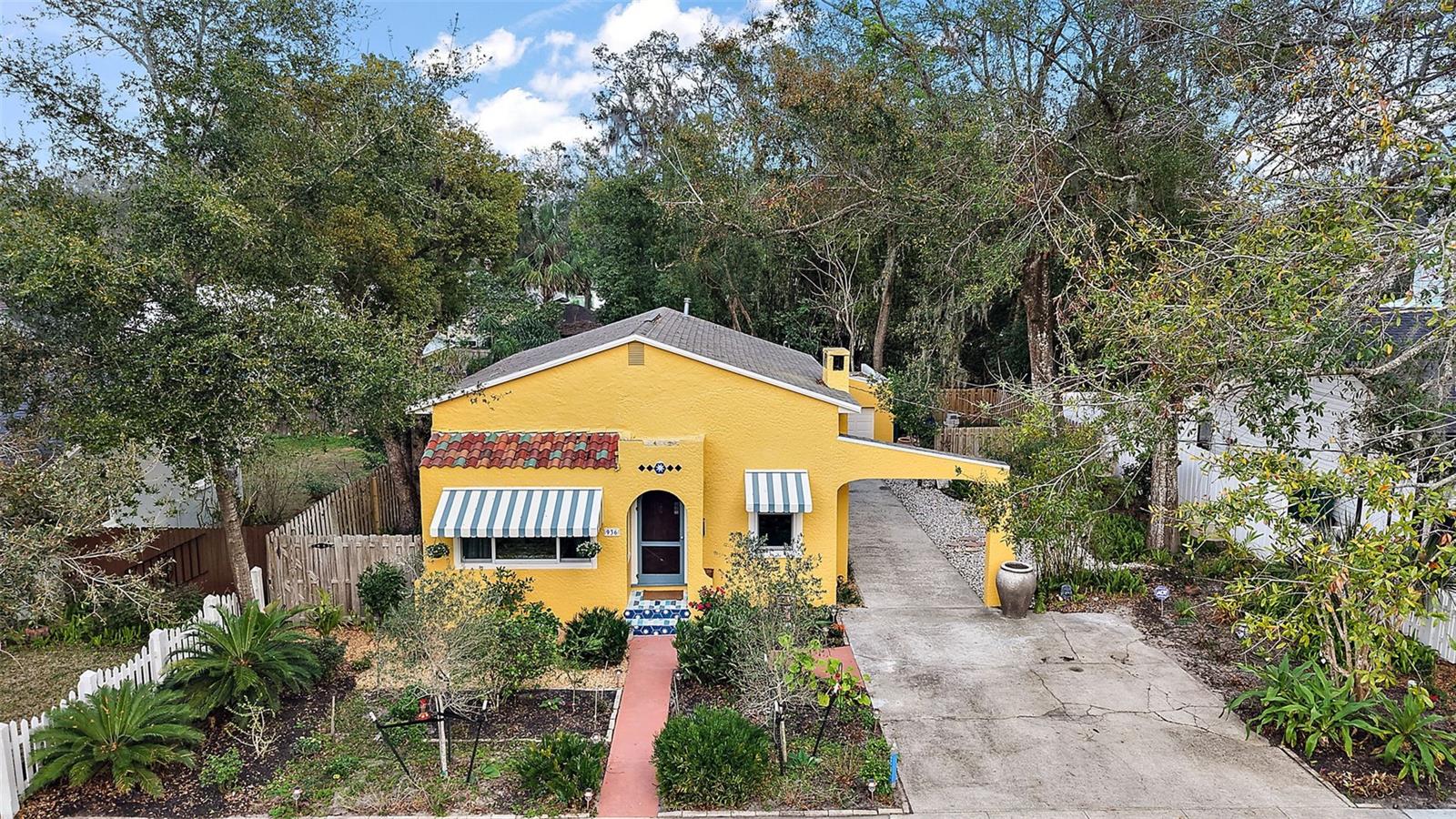 Image 36 of 41 For 936 Alexander Street