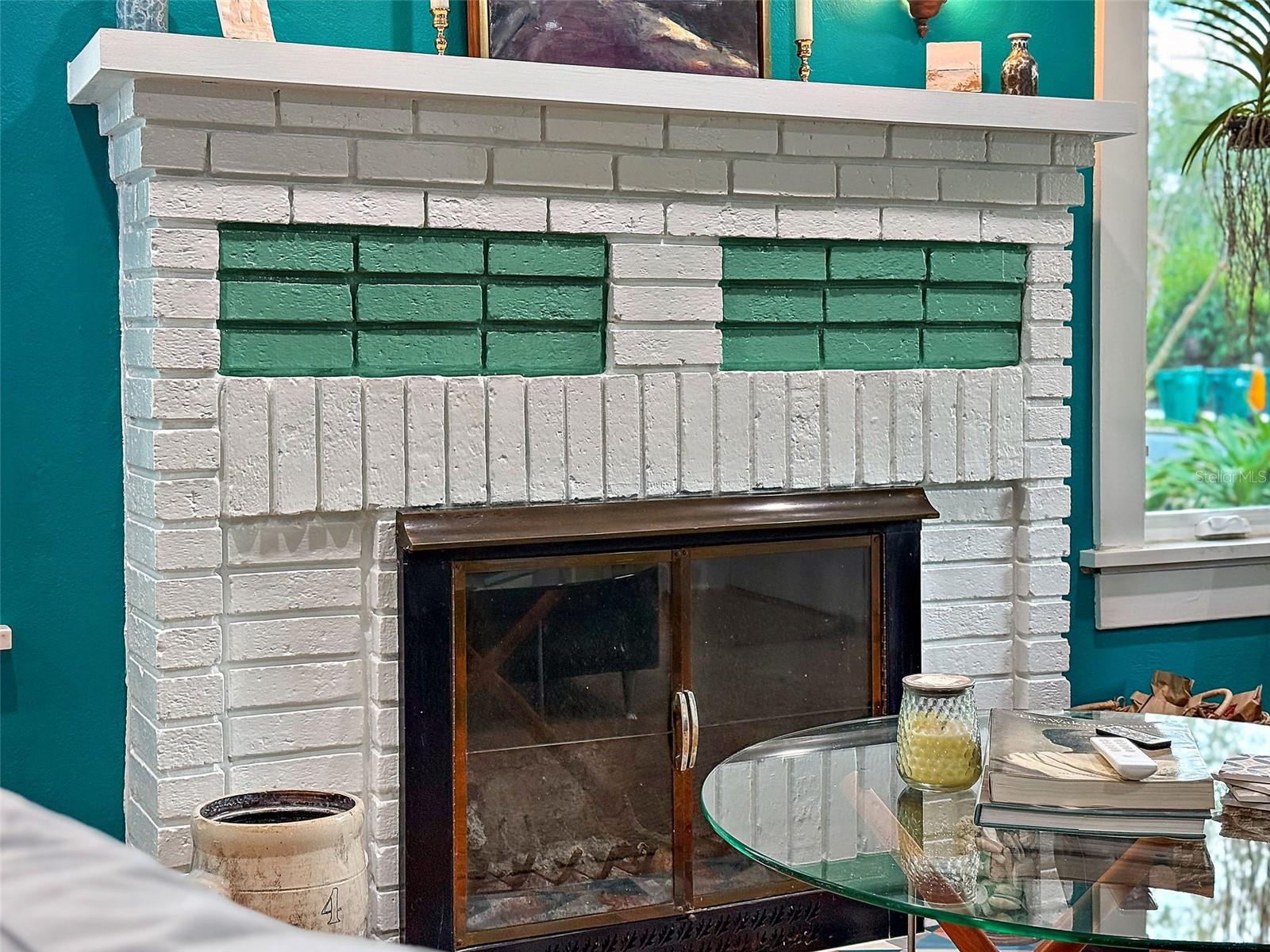 Image 8 of 41 For 936 Alexander Street