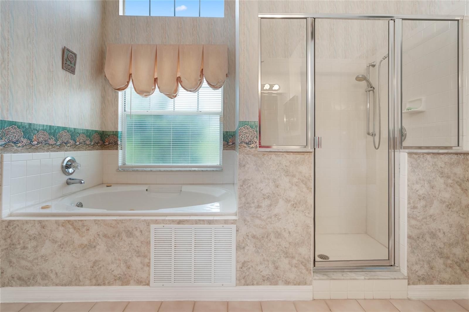 Image 26 of 59 For 25274 Lost Oak Circle