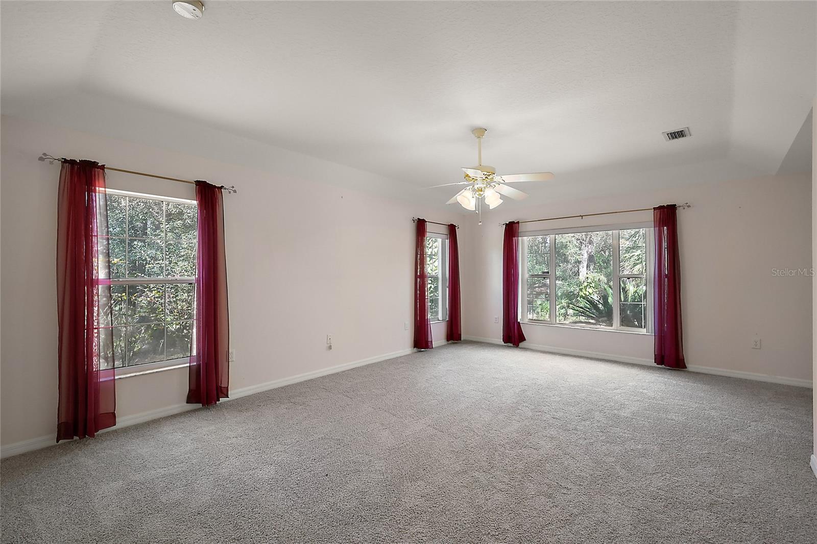 Image 16 of 37 For 2541 Lake Griffin Road