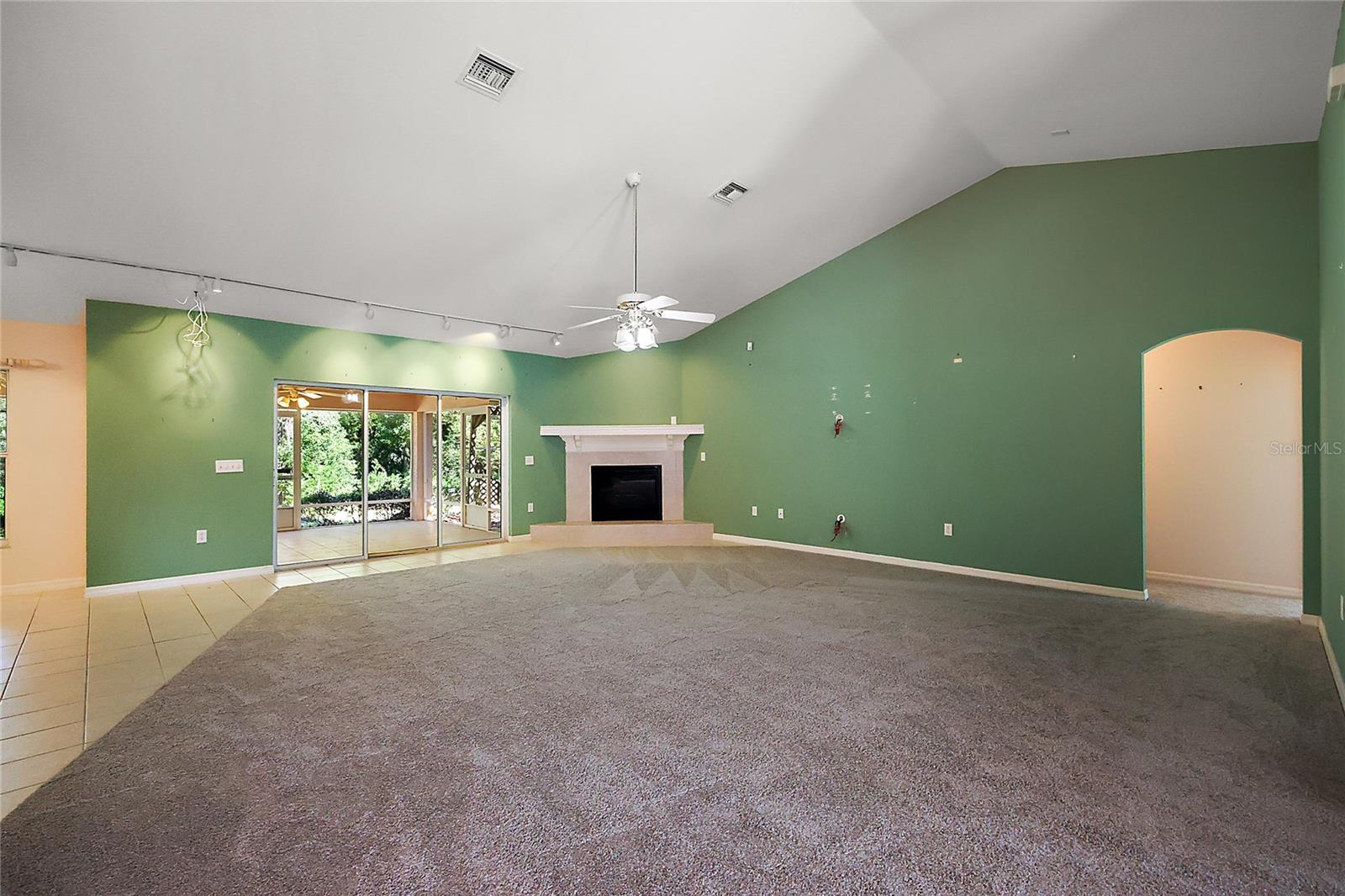Image 6 of 37 For 2541 Lake Griffin Road
