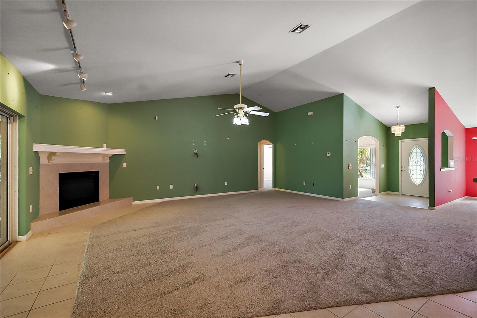 Image 7 of 37 For 2541 Lake Griffin Road
