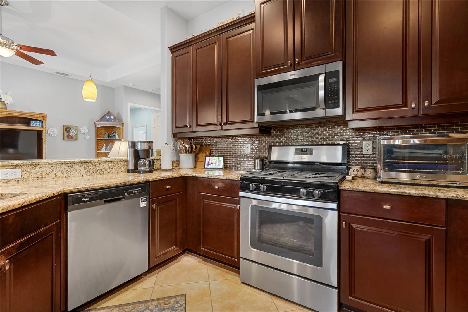 Image 18 of 61 For 8780 Bridgeport Bay Circle