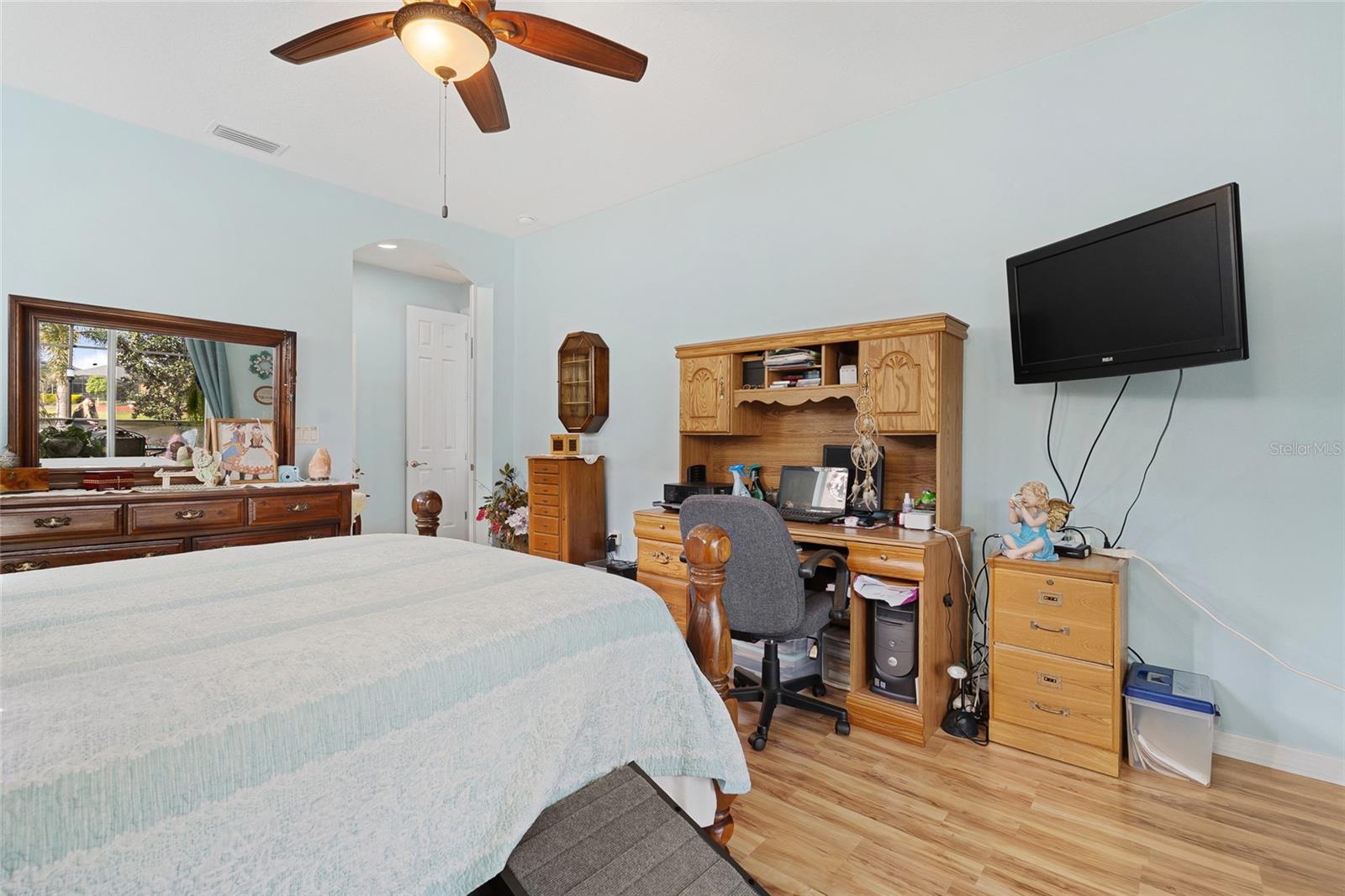 Image 29 of 61 For 8780 Bridgeport Bay Circle