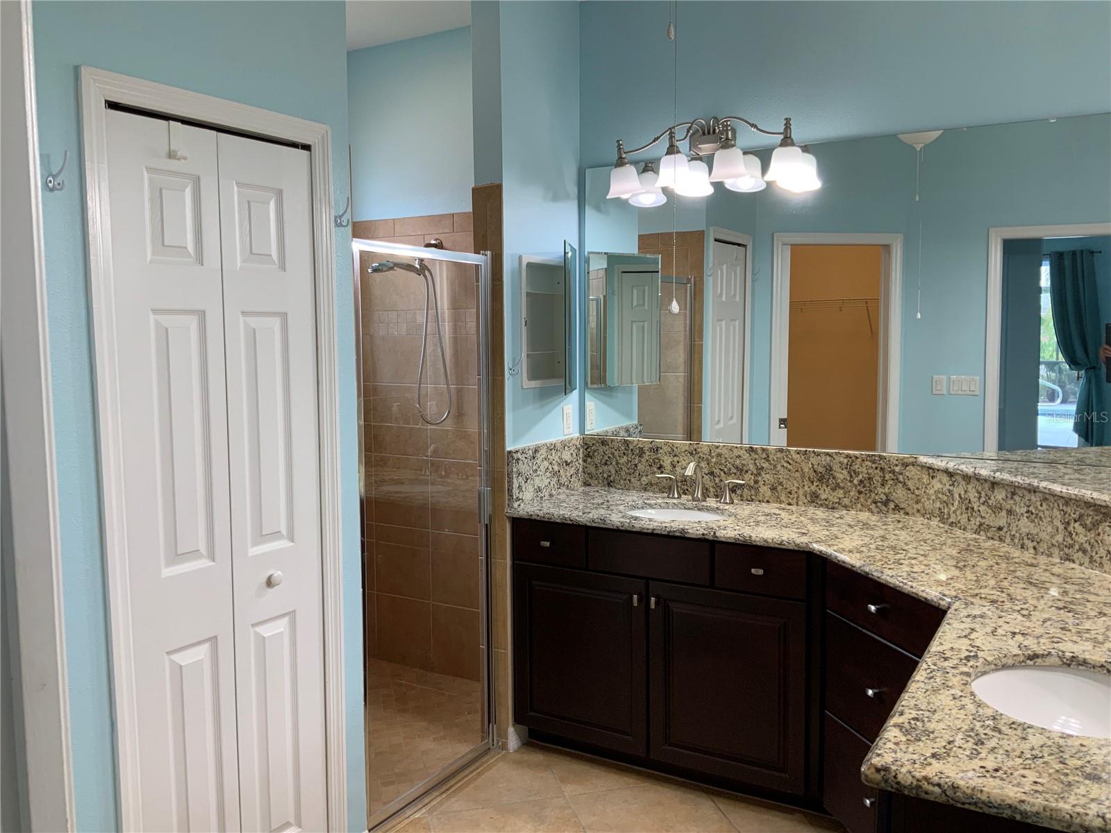 Image 43 of 61 For 8780 Bridgeport Bay Circle