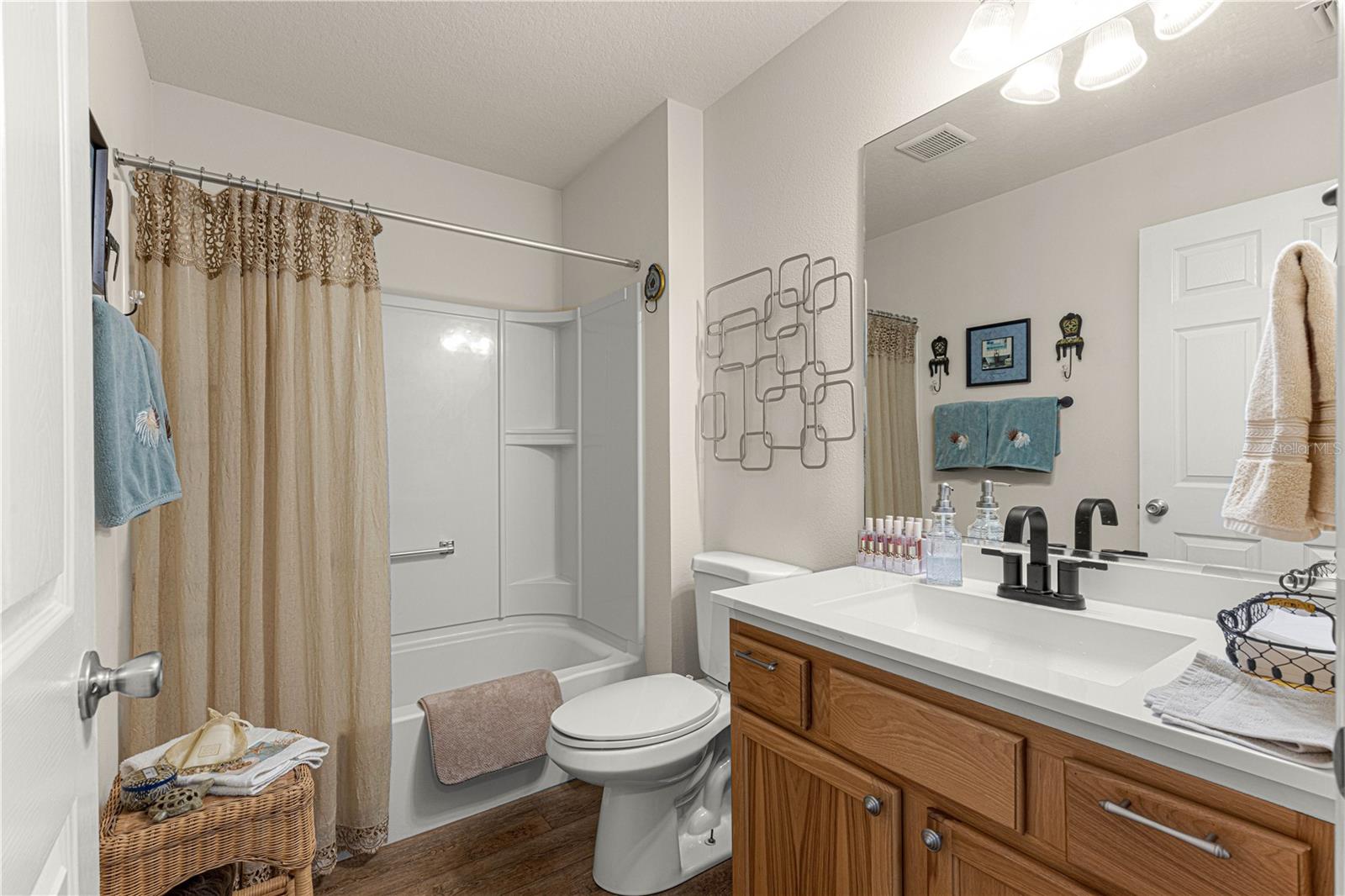 Image 28 of 44 For 2136 Kerwood Loop