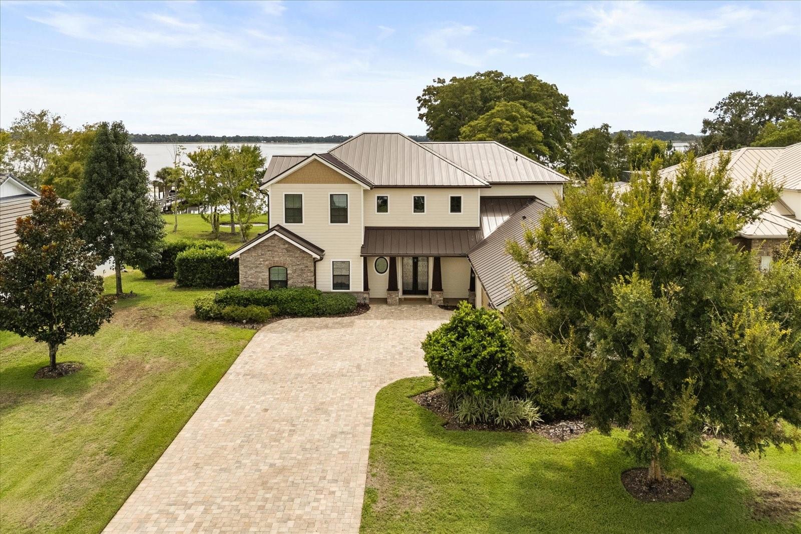 Image 71 of 74 For 17648 Live Oak Dr