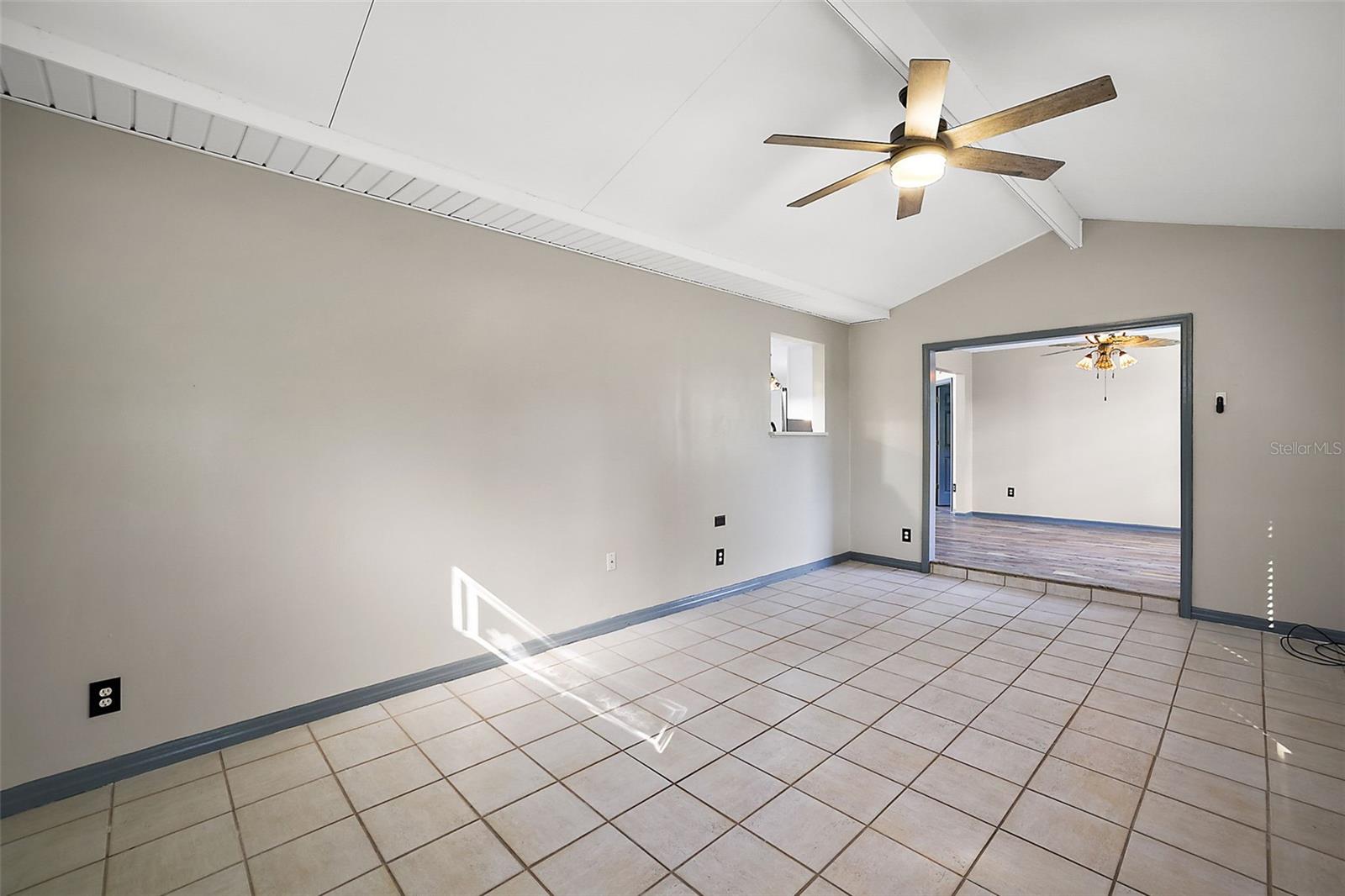 Image 15 of 25 For 2541 Privada Drive