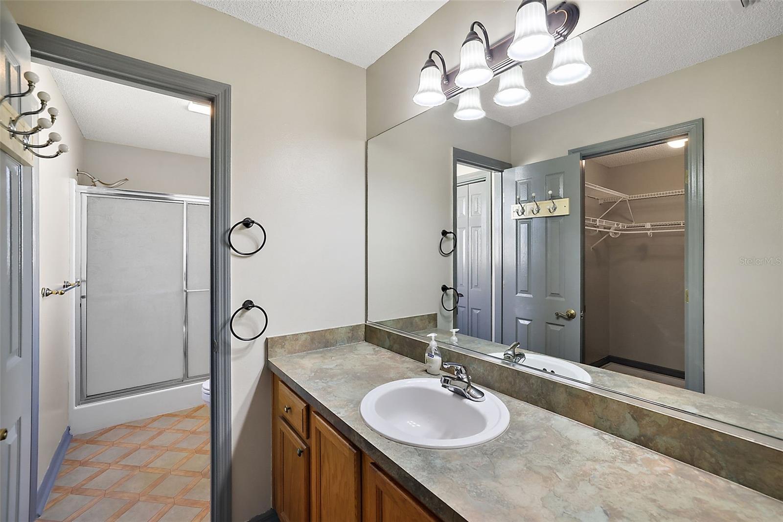 Image 18 of 25 For 2541 Privada Drive