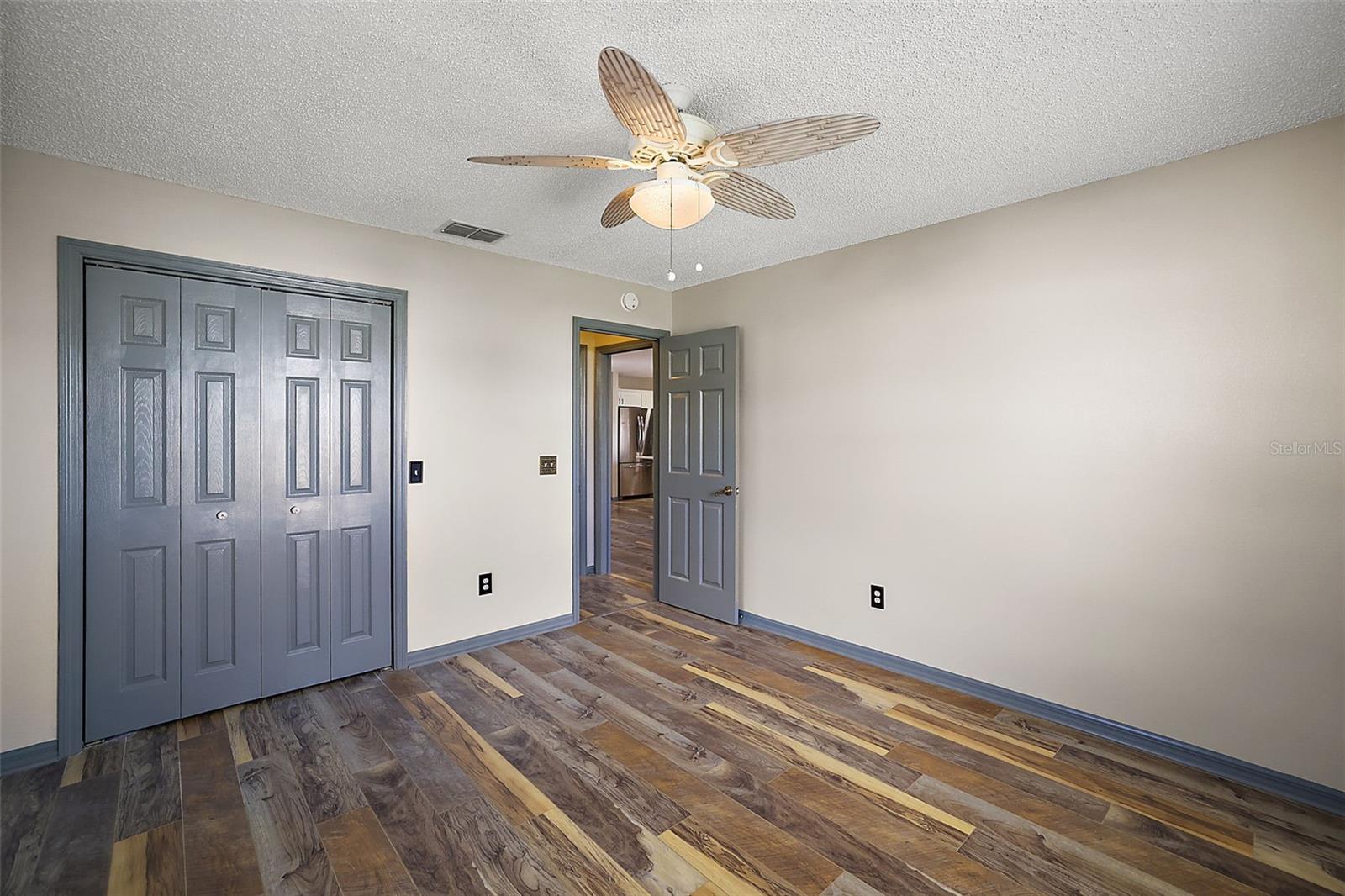 Image 21 of 25 For 2541 Privada Drive