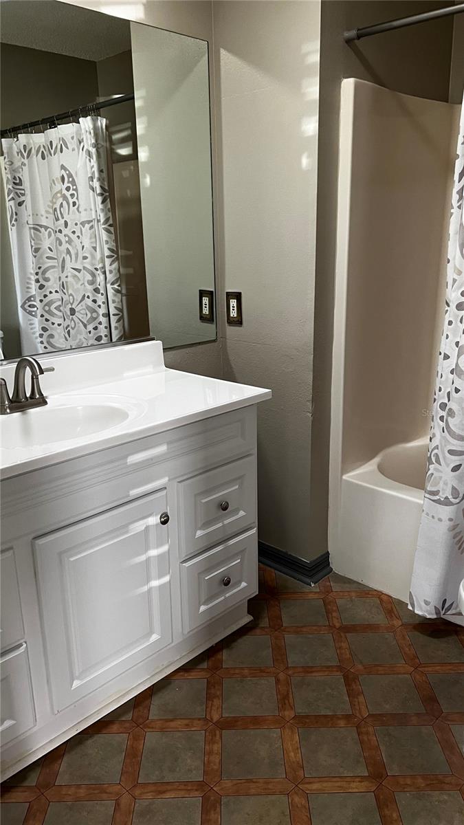 Image 23 of 25 For 2541 Privada Drive