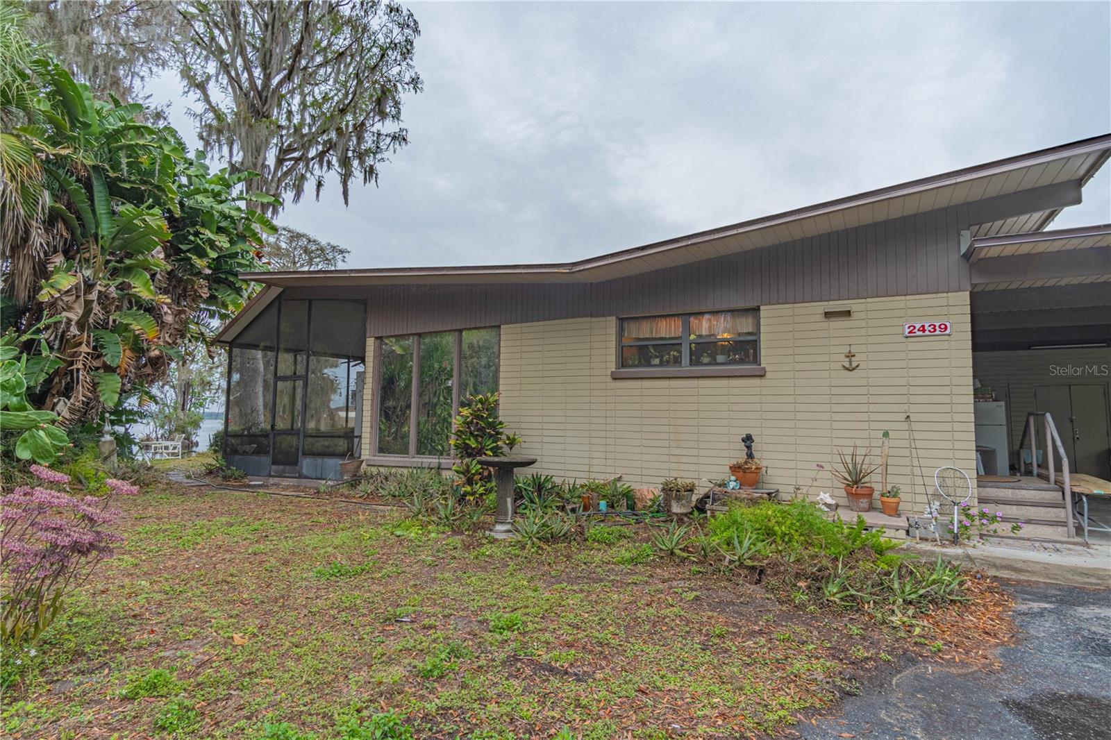 Details for 2439 Cr 453  , LAKE PANASOFFKEE, FL 33538