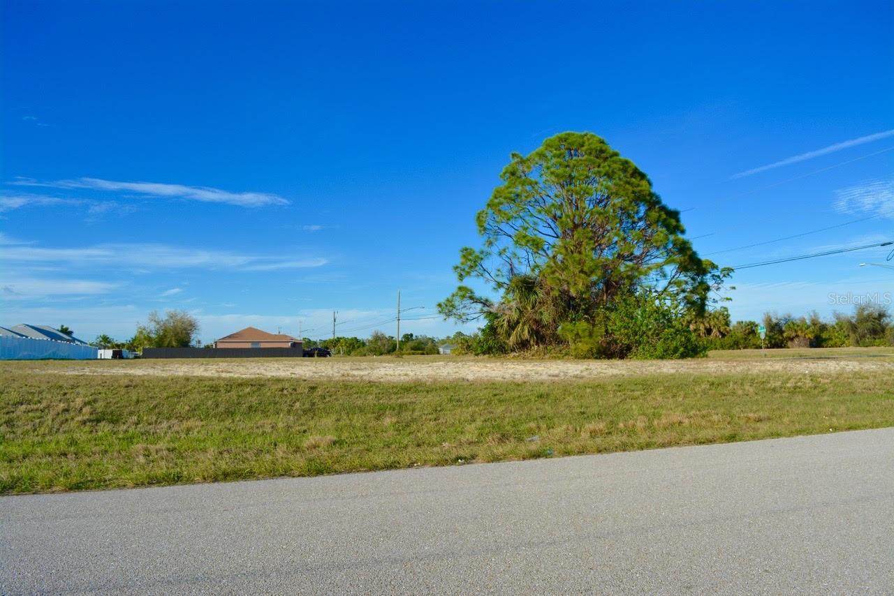 Details for 2814 Santa Barbara Boulevard N, CAPE CORAL, FL 33993