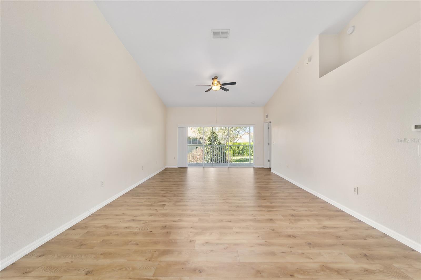 Image 22 of 40 For 5436 Admiral Way 2