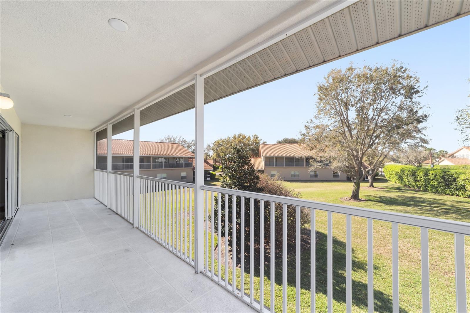 Image 35 of 40 For 5436 Admiral Way 2