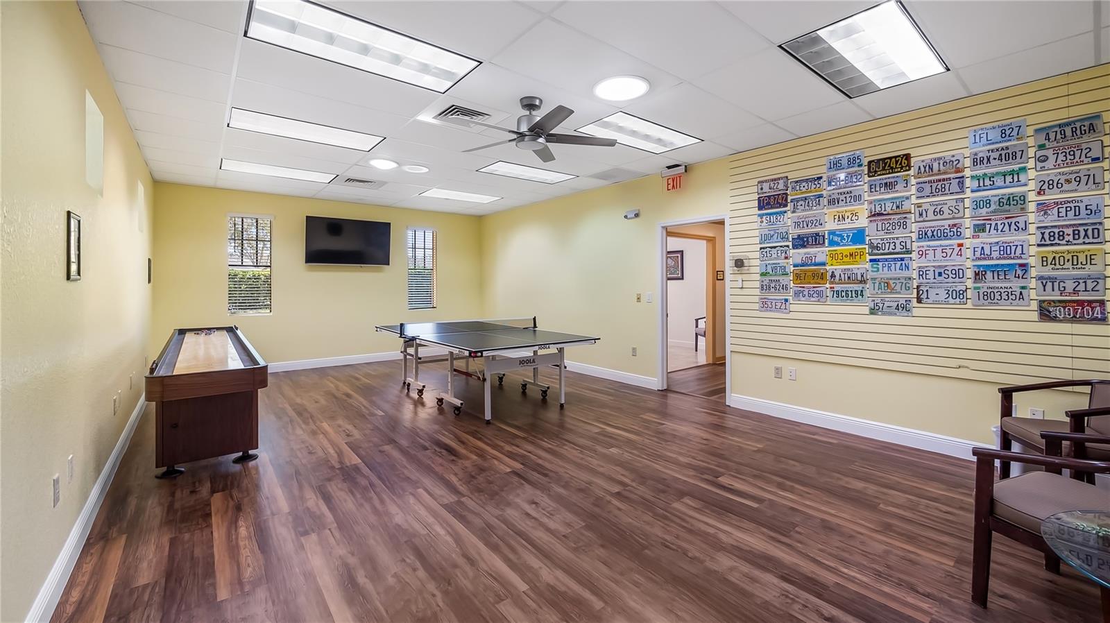 Image 42 of 52 For 26747 White Plains Way