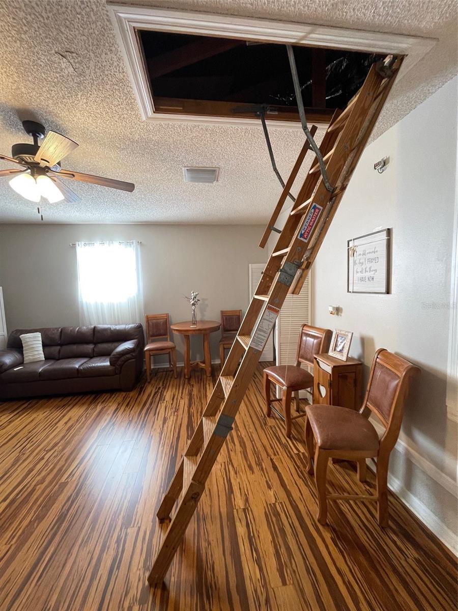 Image 39 of 41 For 15912 Lake Orienta Court