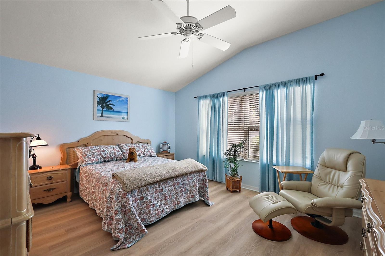 Image 16 of 31 For 1781 Kingfisher Court