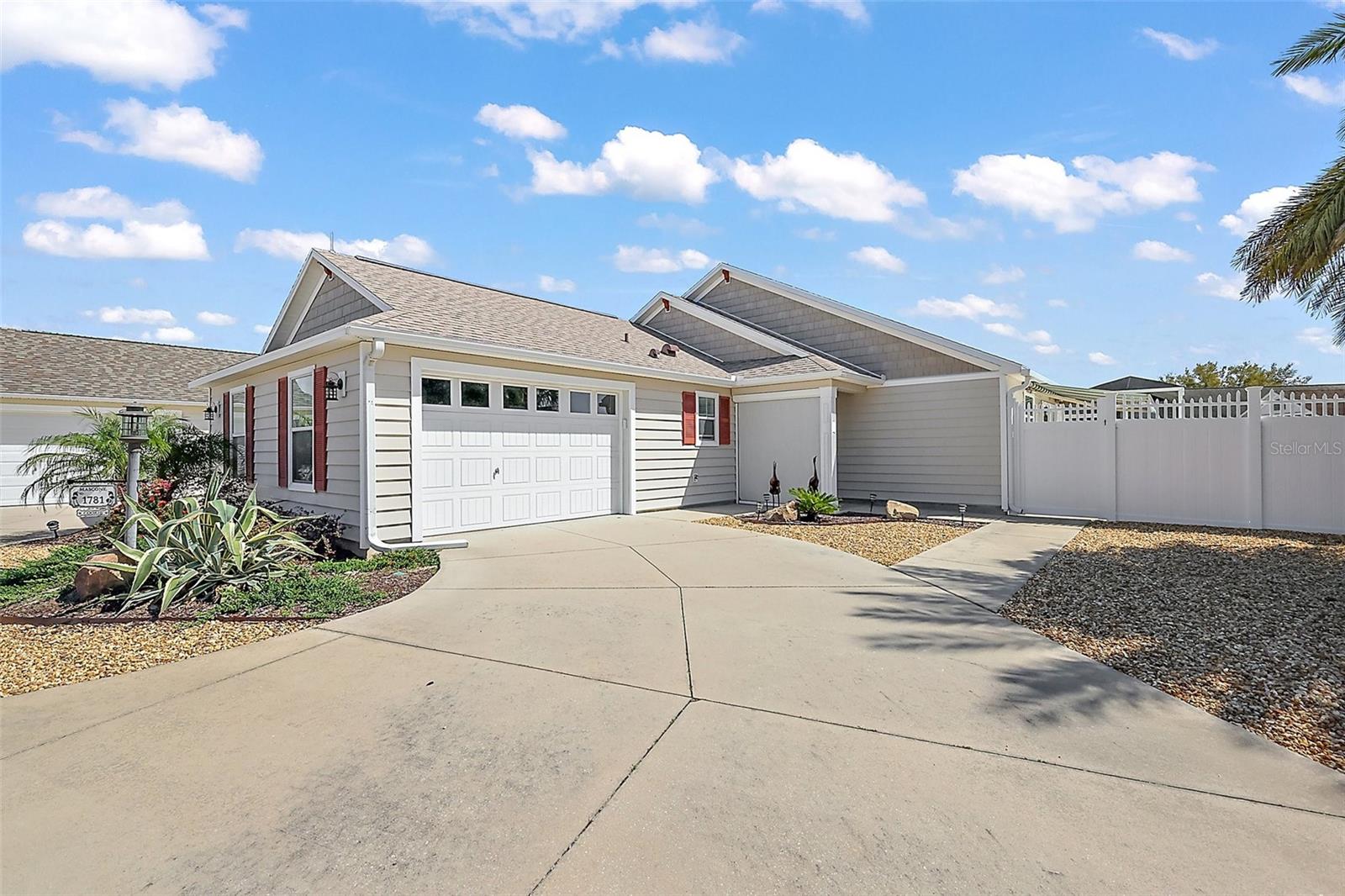 Image 2 of 31 For 1781 Kingfisher Court