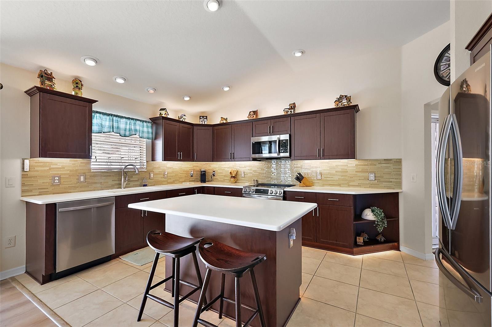 Image 8 of 31 For 1781 Kingfisher Court