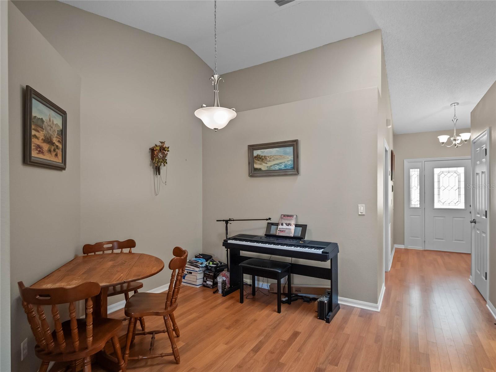 Image 10 of 65 For 5533 Squires Drive