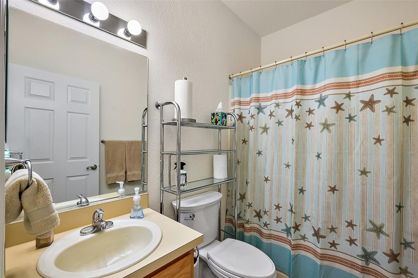 Image 11 of 30 For 12497 92nd Avenue