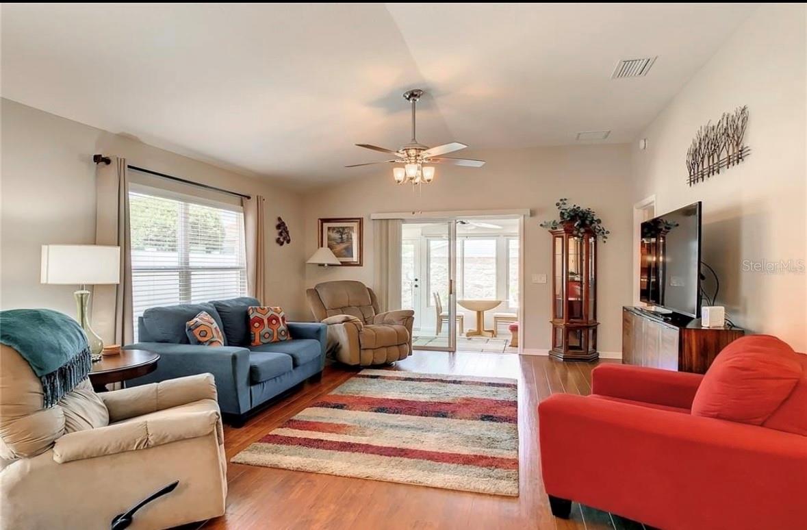 Image 10 of 30 For 3076 Gulfport Court