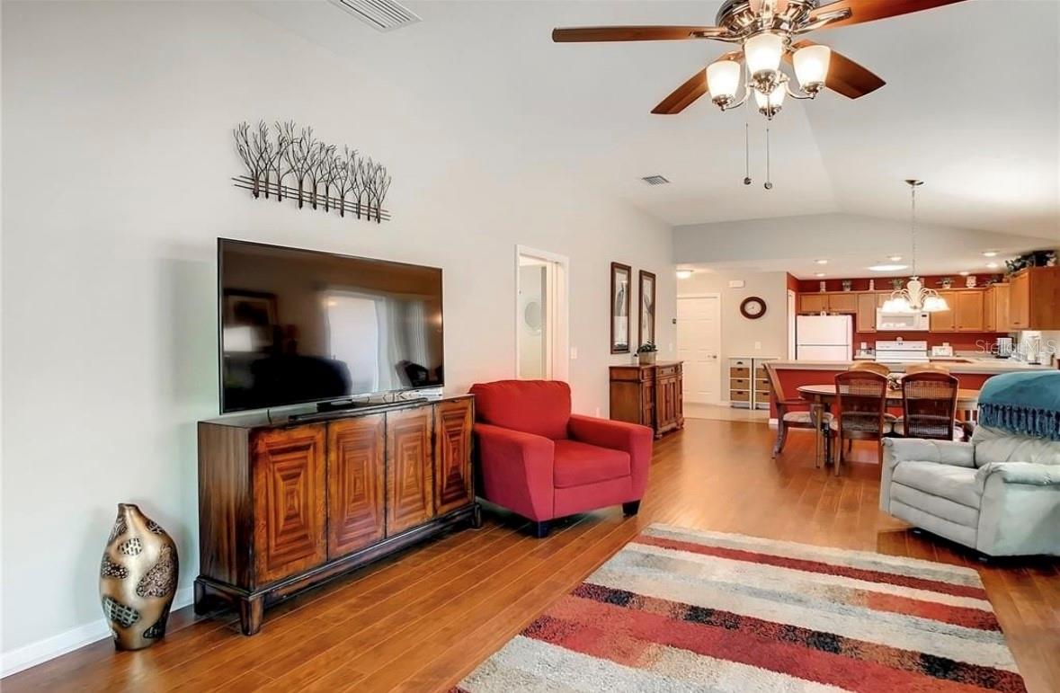 Image 12 of 30 For 3076 Gulfport Court