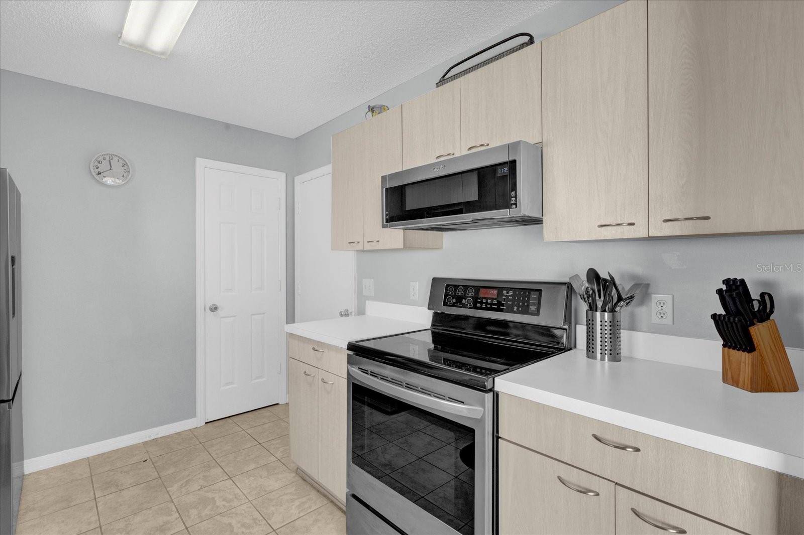 Image 11 of 31 For 620 Dominguez Drive