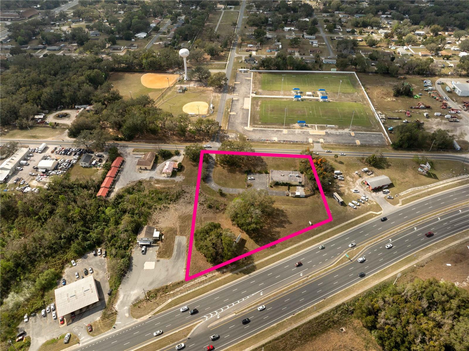 Image 2 of 41 For 619 Dixie Ave. (us Hwy 441-27)
