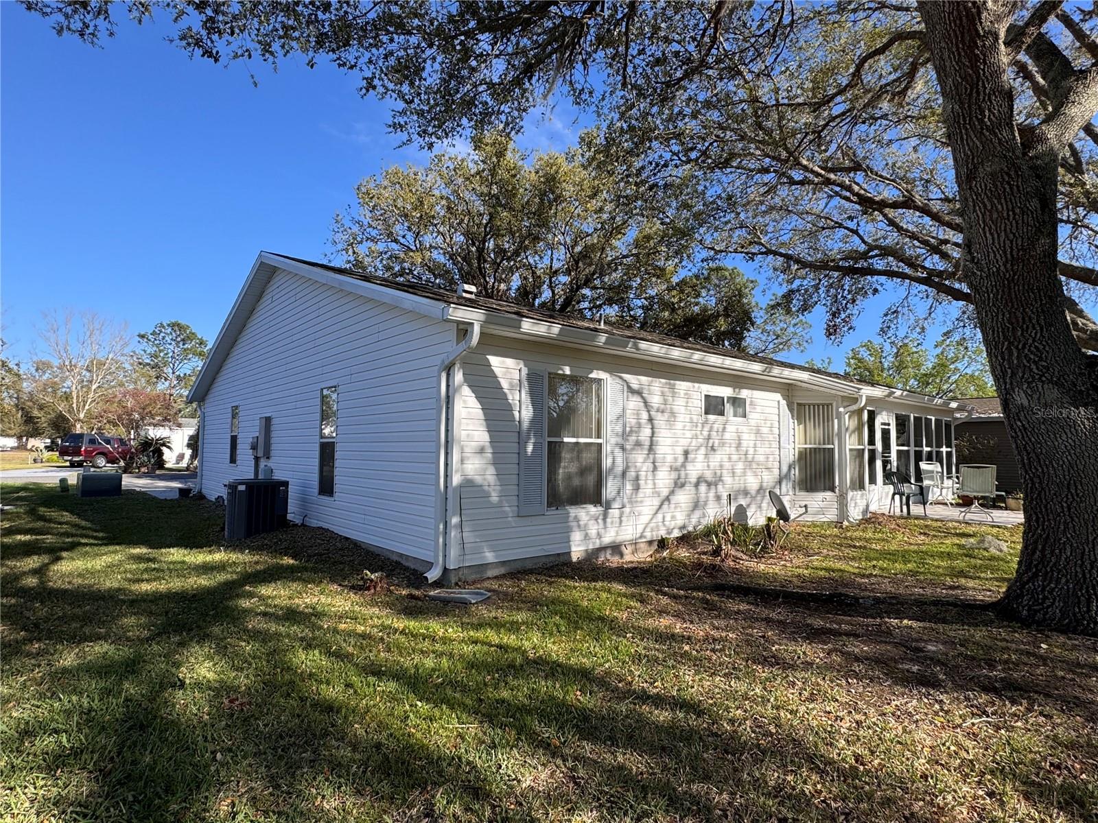 Image 12 of 100 For 25527 Oak Alley