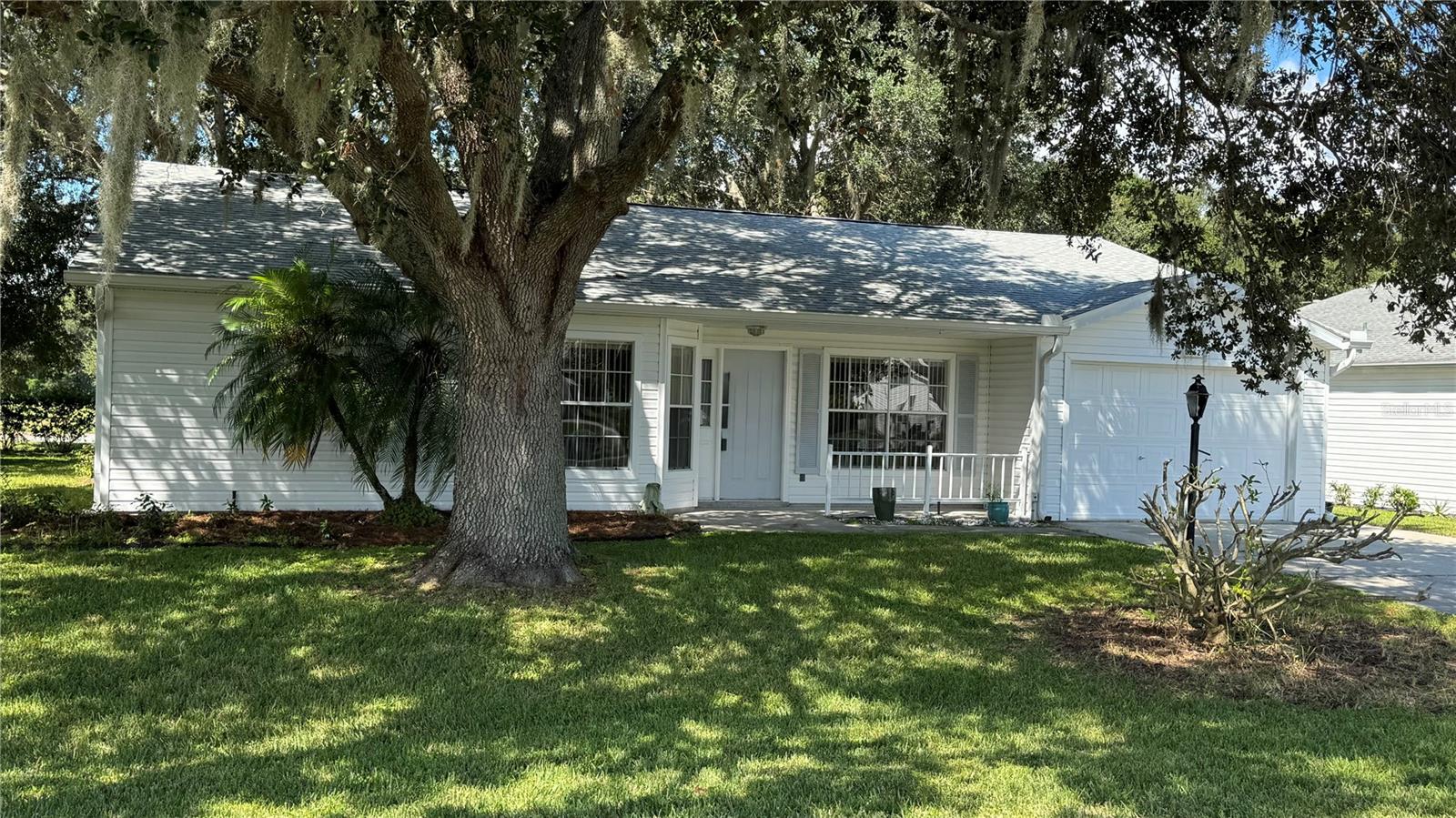 Image 7 of 100 For 25527 Oak Alley