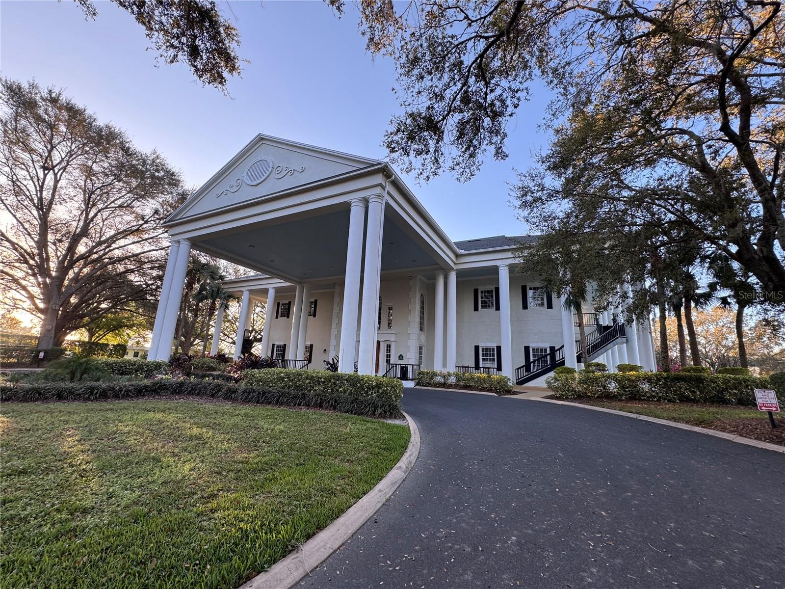 Image 78 of 100 For 25527 Oak Alley