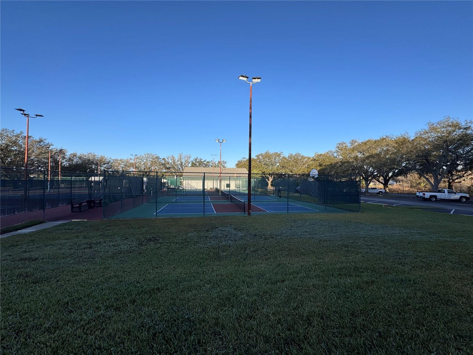 Image 80 of 100 For 25527 Oak Alley