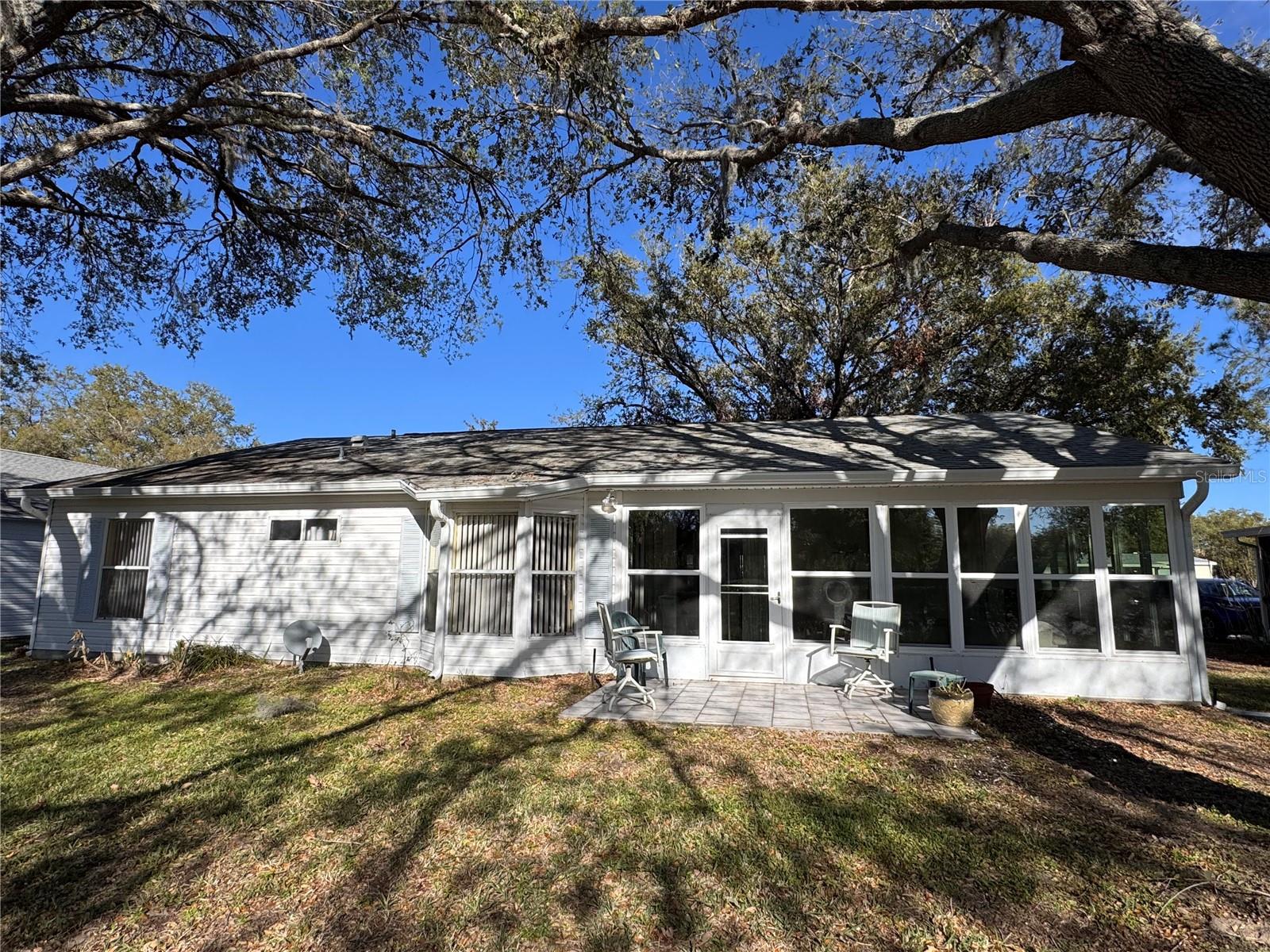 Image 9 of 100 For 25527 Oak Alley