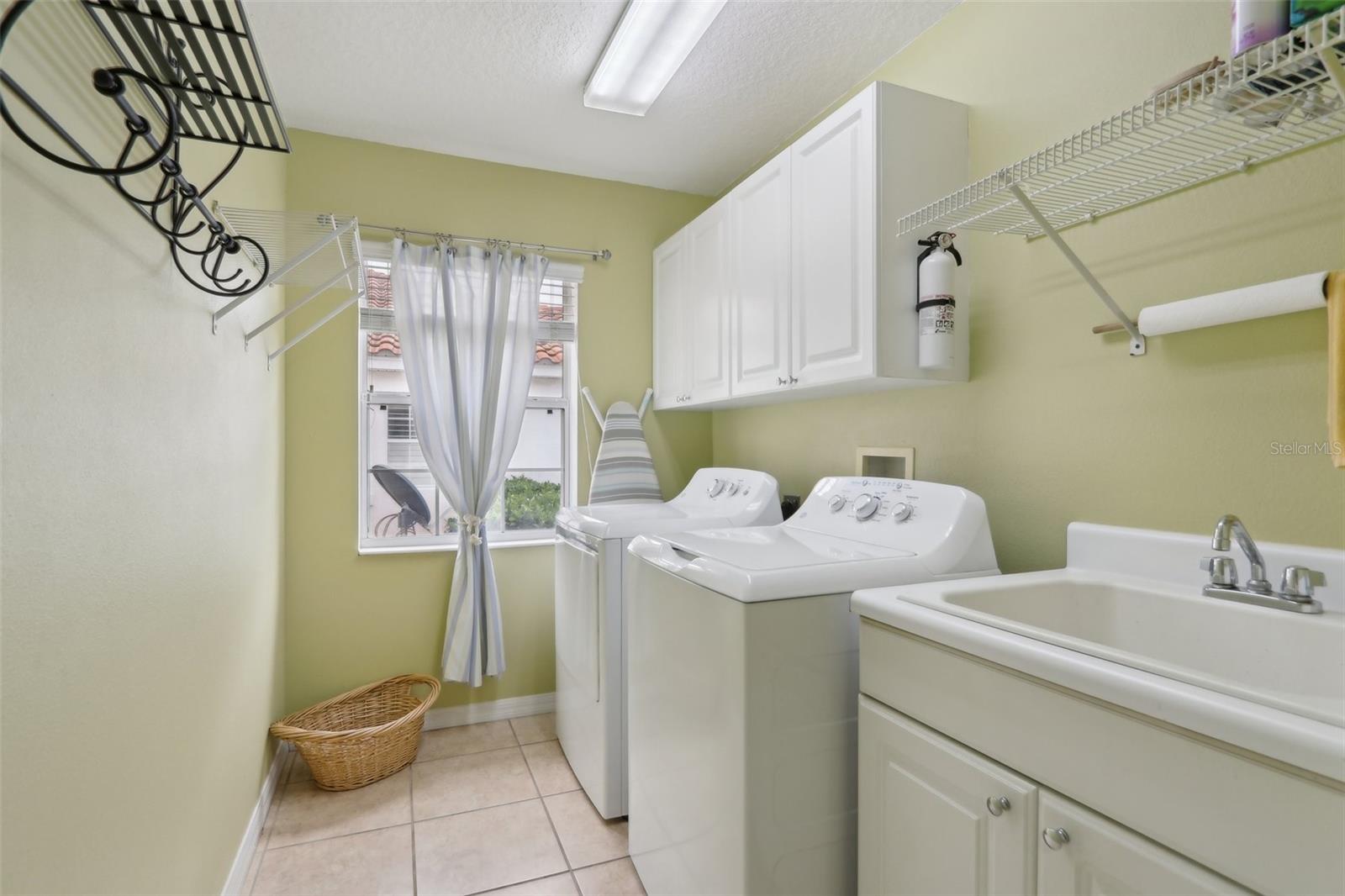 Image 17 of 48 For 5056 Harbour Drive